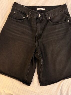 Levi's Black Denim | Middy Jorts | Size 30 | Brand New